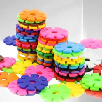 Висококачествени пластмасови строителни блокове във формата на снежинки - добри детски конструктори за 3D пъзели и сглобяване на играчки в детската градина